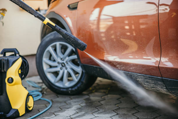 Best Commercial Building Pressure Washing  in Maine, WI